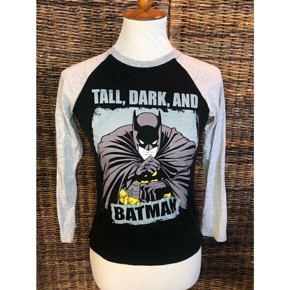 🎈EUC! Batman Shirt Youth M🎈Clearance item! 2/$15-3/$25 - Picture 1 of 7